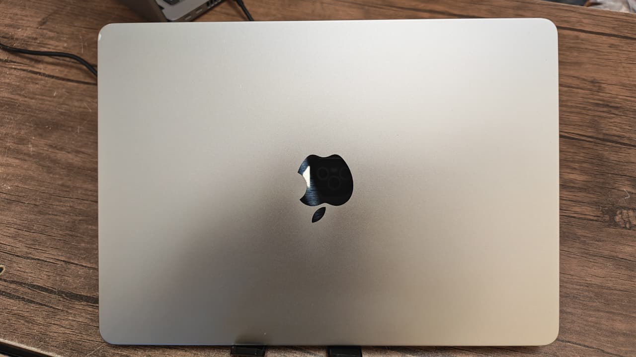 MacBook Air (2022) 13